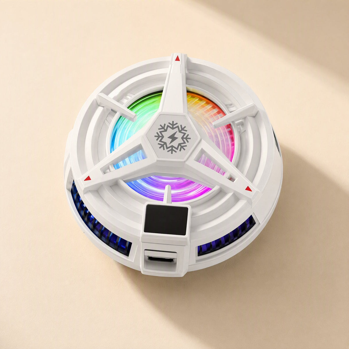 Cooldial – White cooler seen from above with RGB fan ring, small digital display and Type-C port on the front edge