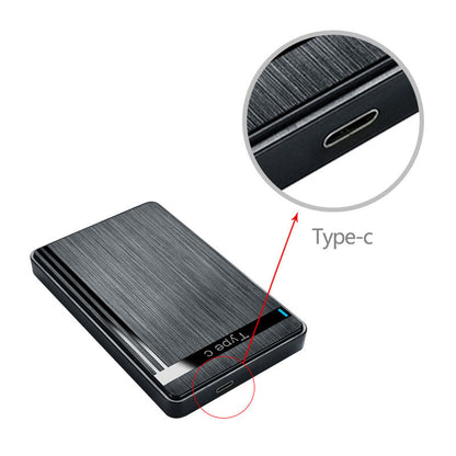 Datahold – Close-up circle highlighting the Type-C port on the enclosure's front edge, with a red arrow