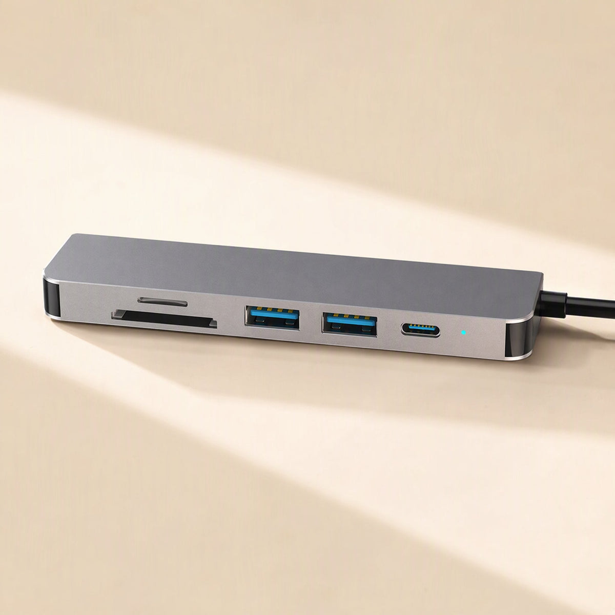 Dockarray – Front edge of the hub showing card slots, two blue USB 3.0 ports and a USB-C port with a small LED