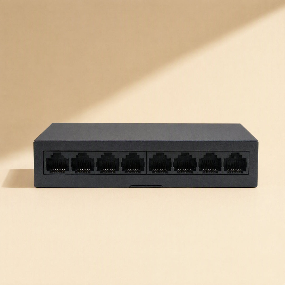 Jacklink – Front view of a black 8-port RJ45 switch, with the ports split into two groups of four