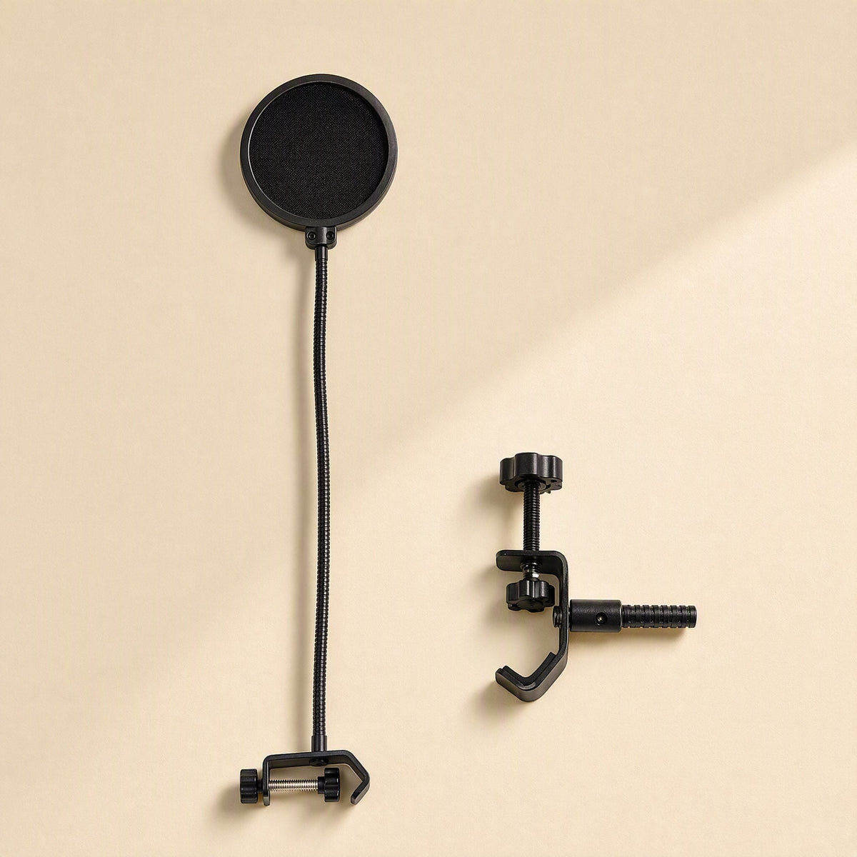 Windveil – Pop filter with straight gooseneck and clamp attached, beside a separate detached mounting clamp with screw knob