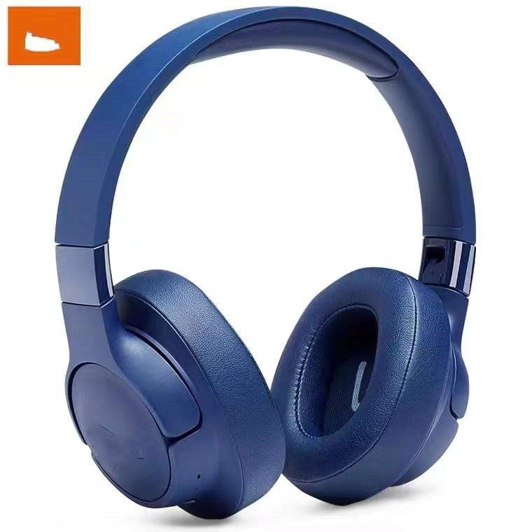 Voxhelm – Blue over-ear headset on a white background, shown from the front with both cushioned ear cups visible