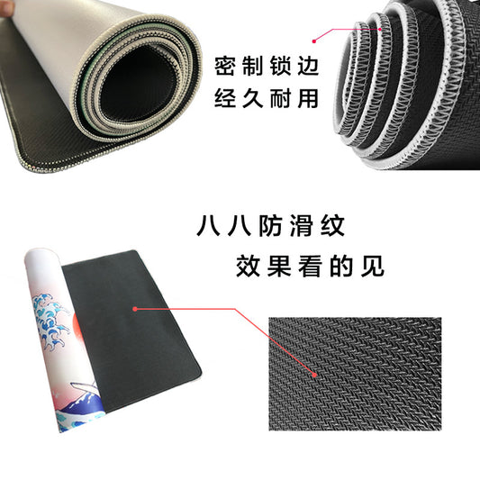 Studyweave – Rolled desk mat showing stitched edge and textured non-slip rubber underside, with Chinese text labels