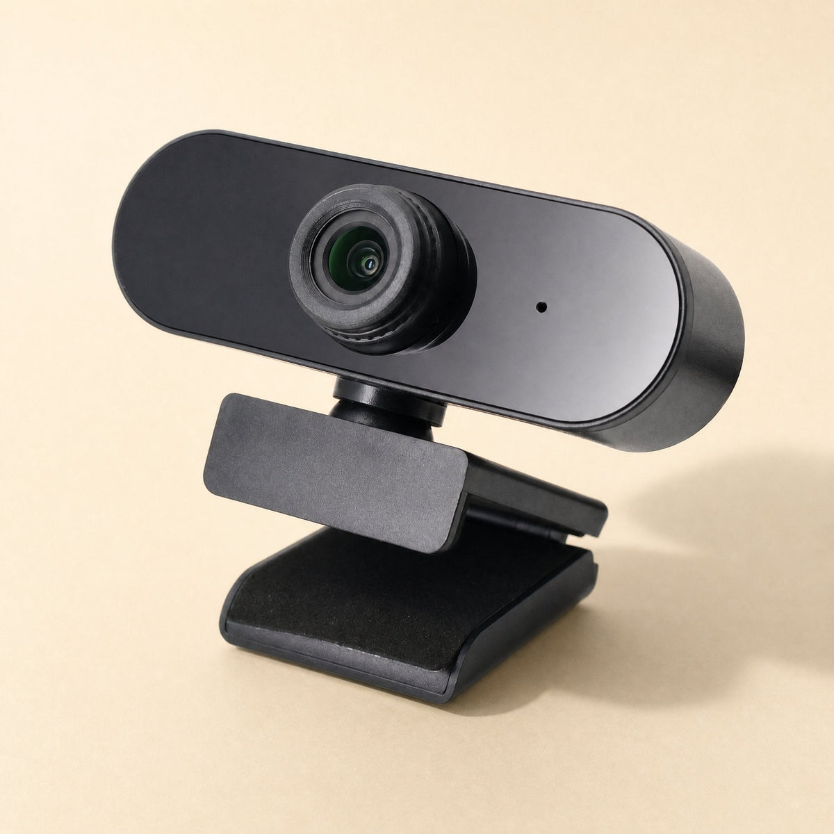 Talkview USB Camera – close view of the webcam lens and tiny microphone pinhole on a black camera with swivel clip base