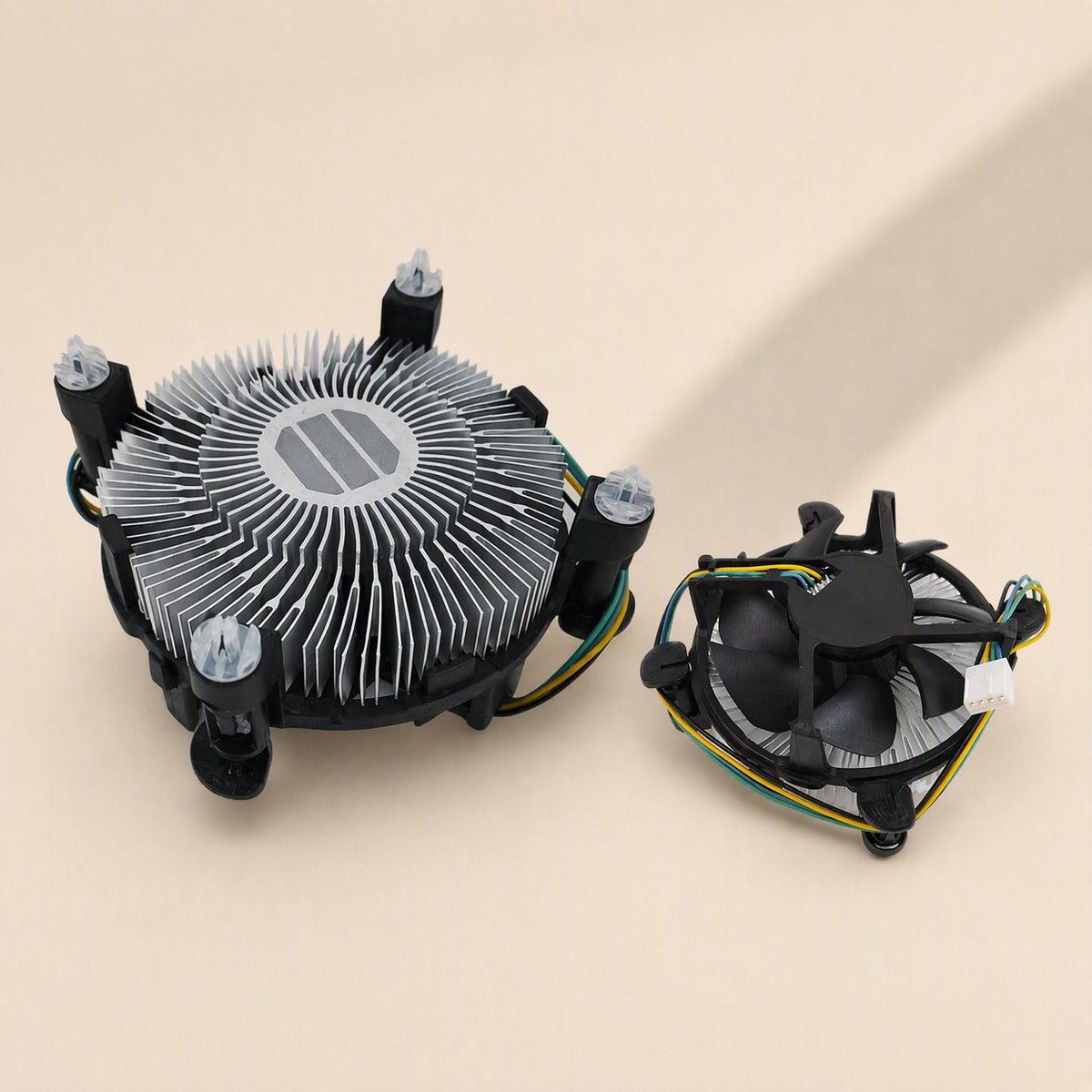 Chipbreeze Temperature Controlled CPU Cooling Fan 95 mm, heatsink and fan unit side by side on beige