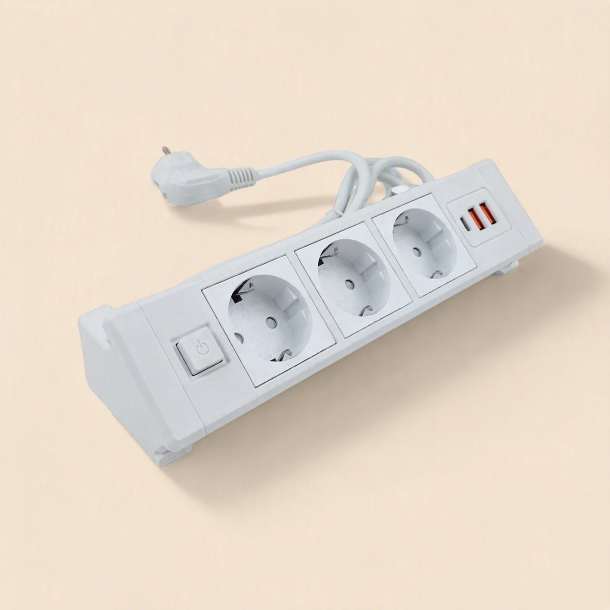Plugnest – White three-socket desktop socket at an angle with power switch, USB-C and USB-A ports, and plug on cord