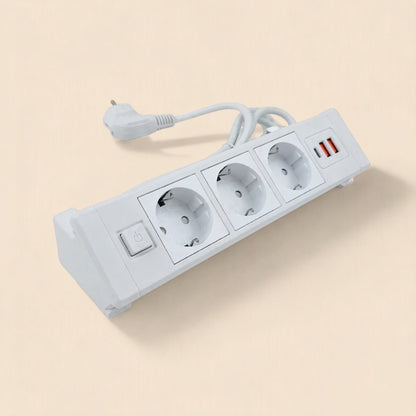 Plugnest – White three-socket desktop socket at an angle with power switch, USB-C and USB-A ports, and plug on cord
